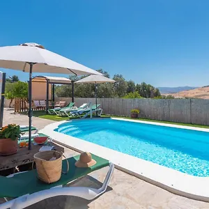 casa-pulirio-antequera-la-higuera-by-ruralidays.es-andalucia.com/